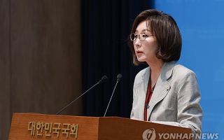 국힘 "포로 송환 우크라엔 초강경…北엔 침묵 '아이러니'"