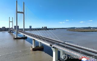 北도 신압록강대교 개통 보도…"中과 경제적 연계 강화"