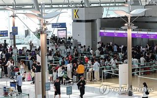 공항서 주운 담배 빼돌리다 걸린 직원…징계 피해 퇴사후 재입사