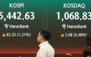 트럼프 '최후통첩'에도 상승…삼성전자, 실적 기대