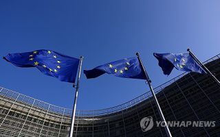 유럽인들 "미국이 중국보다 더 위협"