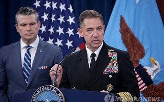 미군 "호르무즈 역봉쇄 지속"…이란 "항로 다시 폐쇄할 것"