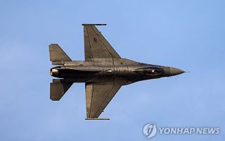 "미, 유럽 배치 전투기 3분의 1 철수 방침"