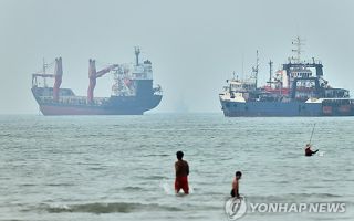 "미, 이란에 ‘호르무즈 공격 중단’ 공개선언 요구"
