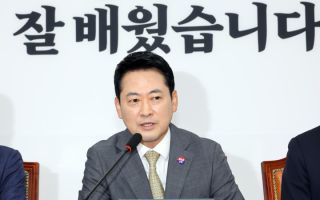 장동혁 "이 대통령, '연임 없다' 말 못하면 '탄핵'으로 넘어갈 것"