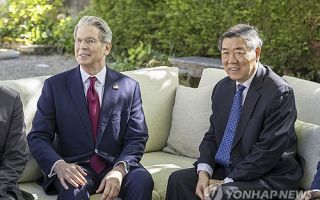 미중, 20일 뉴욕서 막판 고위급 협상…AI·희토류 담판