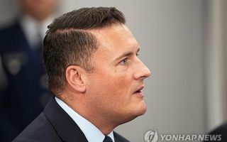 英 국방장관 "전쟁 대비에 1,000일 남아"…러시아 위협 경고