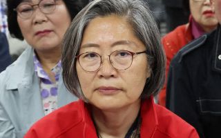이수정 교수 “스타벅스 가서 인증사진 찍어올리자”
