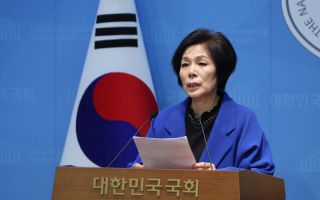 정청래 두둔한 최민희 "대통령 지킬 사람은 돌쇠처럼 살아온 사람"