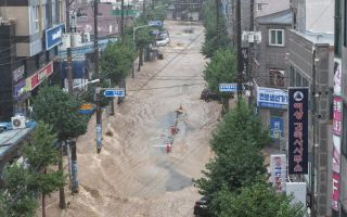 거제에 900㎜ 폭우, 한화오션·삼성중공업 출근 제한