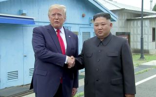 김정은에 다시 손 내민 트럼프…“北, 2018년보다 더 강해져” 평가