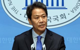 임종석 "北 흉악범도 무조건 받아들이나"…강제북송 판결에 격분