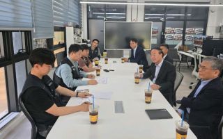 전영현 삼성전자 부회장, 노조 직접 찾았다…평택서 교섭 재개 요청