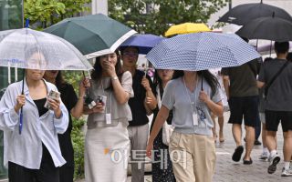주말 전국에 많은 비…제주 산지 최대 250㎜↑… "장마철 진입 아냐"