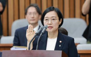 이 대통령, 한성숙 총리 임명안 재가…역대 두 번째 여성 총리