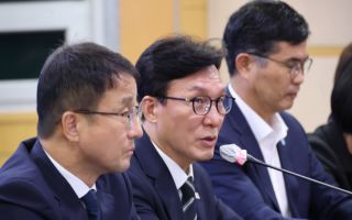 與, 전북 예산 11조 추진…"현대차 새만금 법안 신속 처리"