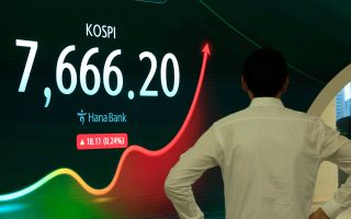 코스피 8000선 복귀에 ‘매수 사이드카’ 발동…올해 16번째