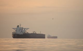 “호르무즈 빠져나온 100만배럴급 유조선, 한국 입항 예정”