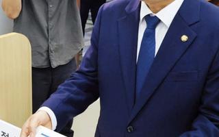 與의원 11명, 보완수사권 폐지 반대법 발의… 당 지도부도 고심
