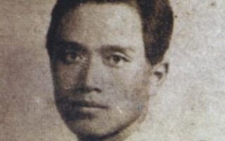 여성의 흰 얼굴 보고 기생충이 떠오른 이유