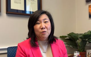 ‘한인 사회 며느리’ 자처 美의원… “트럼프, 한국계와 약속 저버렸다”
