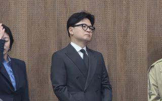 장동혁 방미 저격한 한동훈…‘부산 북갑’ 출마 앞두고 몸풀기 나서나