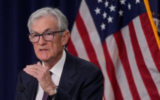 "안 나가면 자른다"…트럼프, 파월 향한 공개 압박