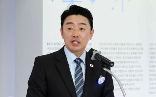 강훈식 "선관위 문제, 대통령 환송보다 중요...입법부가 역할해야"