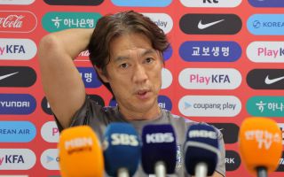 "이런 식이면 중국 꼴난다", "손흥민 없는 선발은 대체"…남아공전 충격패에 외신 일갈