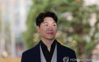 "승객 시간 빼앗아 사과" 박수홍, '항공기 지연' 논란 뒤 SNS 침묵