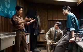 베일 벗은 '암살자', 올해는 '유해진의 해' 예약.... "영부인 저격사건 배후보다 1974년 인물들 감정에 중점"