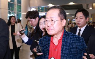 홍준표,  맹비난 "한때 밤의 대통령, 철부지 나르시시스트 복귀시켜 또 망치려?"