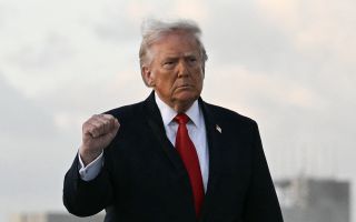 트럼프 “호르무즈 정리 오래 안걸려…中 이란에 무기주면 50%관세”