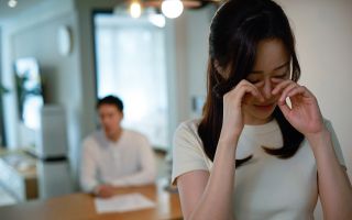 “연금 절반 줘”…24년 전에 이혼한 前 아내의 요구, 들어줘야 할까?