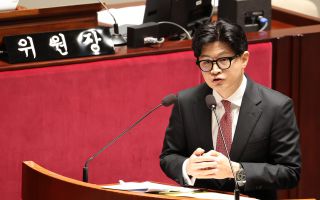 與 “한동훈식 캐비닛 정치는 퇴출이 답…그 녹취록 어디서 났나”