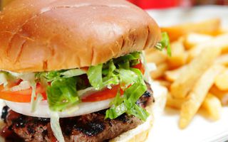 5년 동안 패스트푸드만…印 소녀 사망, 장에서 나온 ‘6리터’ 물질