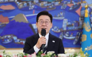 李대통령 지지율 67% 취임 후 최고치…민주 45%·국힘 17%