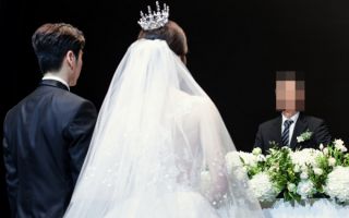 성폭행당해 낳은 아들이..."결혼식에 강간범 친부 초대" 치를 떤 엄마