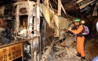 "문이 안 열려" 암흑 속 절규…192명 목숨 앗아간 지하철 참사[뉴스속오늘]