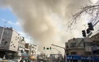 '포효하는 사자' 미·이 공습에 이란도 보복…"미 공격 며칠 이어질 것"