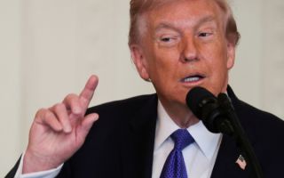 트럼프 "최상급 무기 생산 4배로 늘린다"…'탄약 부족' 우려 재차 불식