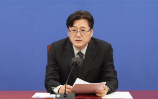 이 대통령, 신임 靑 정무수석에 홍익표 임명