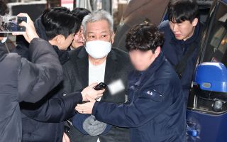 '통일교 청탁' 건진법사 1심서 징역 6년 선고