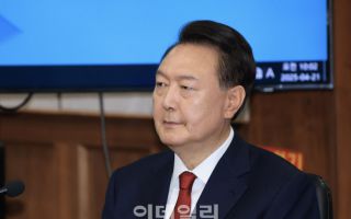 尹 직권남용 공소장 보니…"6개 기관 동원해 헌정질서 위협"