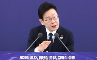 李대통령 “설탕부담금, 토론 필요…무조건 반대 사양”