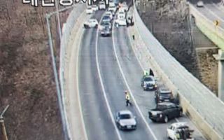 대관령 5터널 다중 추돌사고..8명 부상