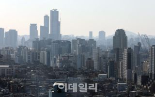 세금이냐, 공급이냐…또다시 기로에 선 대한민국 부동산