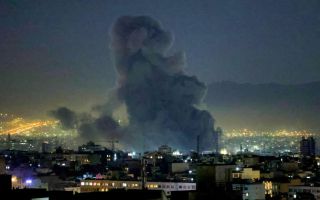 베센트 미 재무장관 "이란에 역대 최대 규모 폭격 임박"