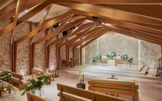 결혼식 줄어도 웨딩홀은 뜬다? 사모펀드가 다시 산 이유