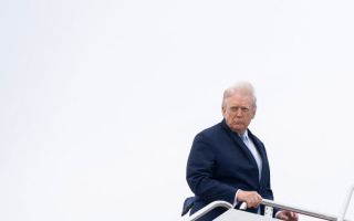 트럼프 "이란과 생산적 대화" 공격 연기…원유 선물 급락(종합)